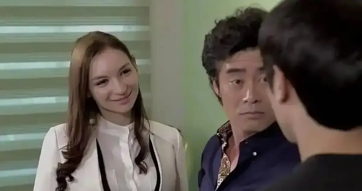 星辰影院《俄罗斯妈妈》4K未删减全集免费在线观看 - 完整版《俄罗斯妈妈》高清资源抢先看 - 《俄罗斯妈妈》无广告在线畅享全片