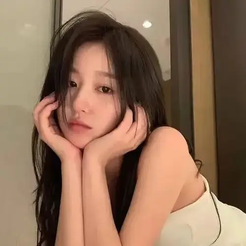 免费看《眼盲美人》，体验疯批强占情节，全章节目录完整呈现，1080P高清流畅播放！
