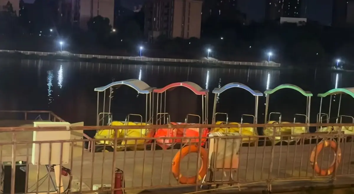 - 江西新余孔目江划船风波始末，细节全梳理清晰呈现