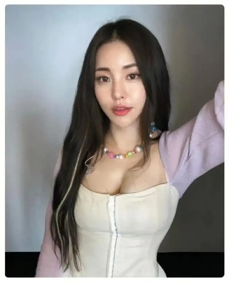 《外遇:善良的儿媳3》蓝光高清无删减在线观看 - 流畅不卡顿，免费畅享剧情片完整版 - 外遇:善良的儿媳3精彩不断