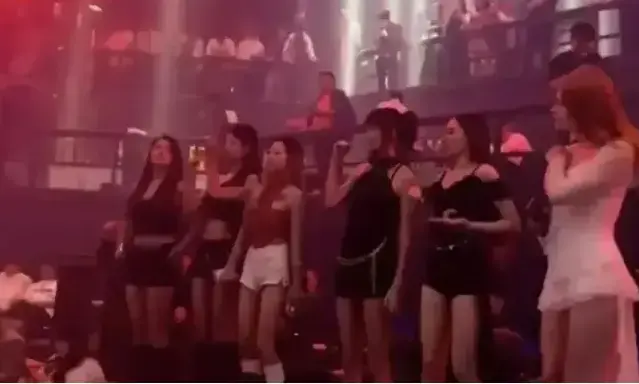 《血雾倒影》HD高清蓝光4K免费观看，《血雾倒影》电影高清画质流畅不卡顿-策驰影视同款体验