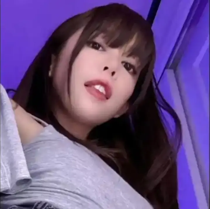 《绯红小猫》kittyxkum全集资源-绯红小猫完整版免费在线观看HD高清-无广告流畅播放全集