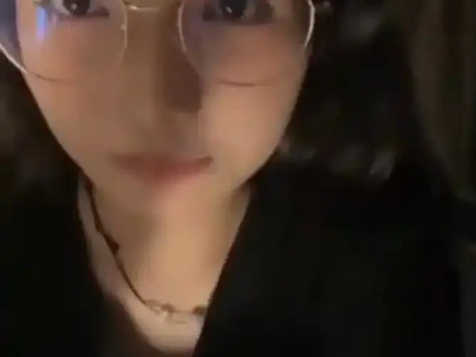 《困困兔》蓝光画质流畅不卡顿在线观看_完整版纯净极速播放资源_困困兔精彩剧情不容错过