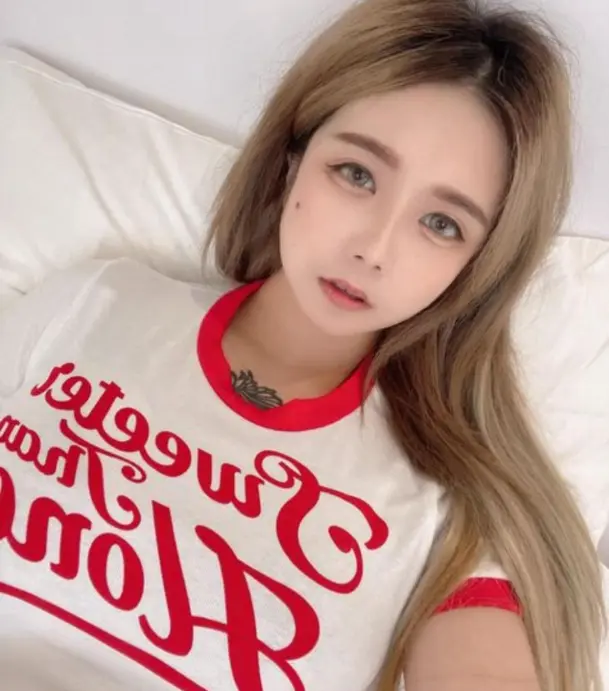 免费观看《爱豆MV-孟若羽》全片《爱豆MV-孟若羽》4K超高清_孟若羽新曲舞台直拍封神_百万播放量超震撼_完整版无删减_夸克网盘资源下载_樱花影视在线看
