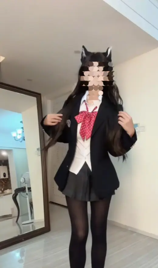 《女王妹妹以一敌三1V3对战》超清全集在线观看-女王妹妹与白璃精彩剧情同步更新-VS影院 小小影院免费看-支持百度云网盘资源下载