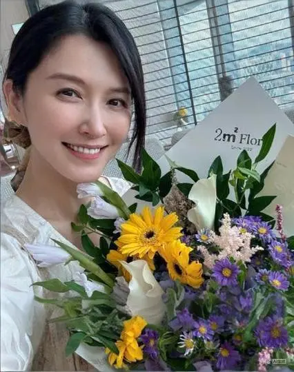 韩国电影《朋友交换体验后记》完整版免费点播_《朋友交换体验后记》无广告在线播放-星辰影视