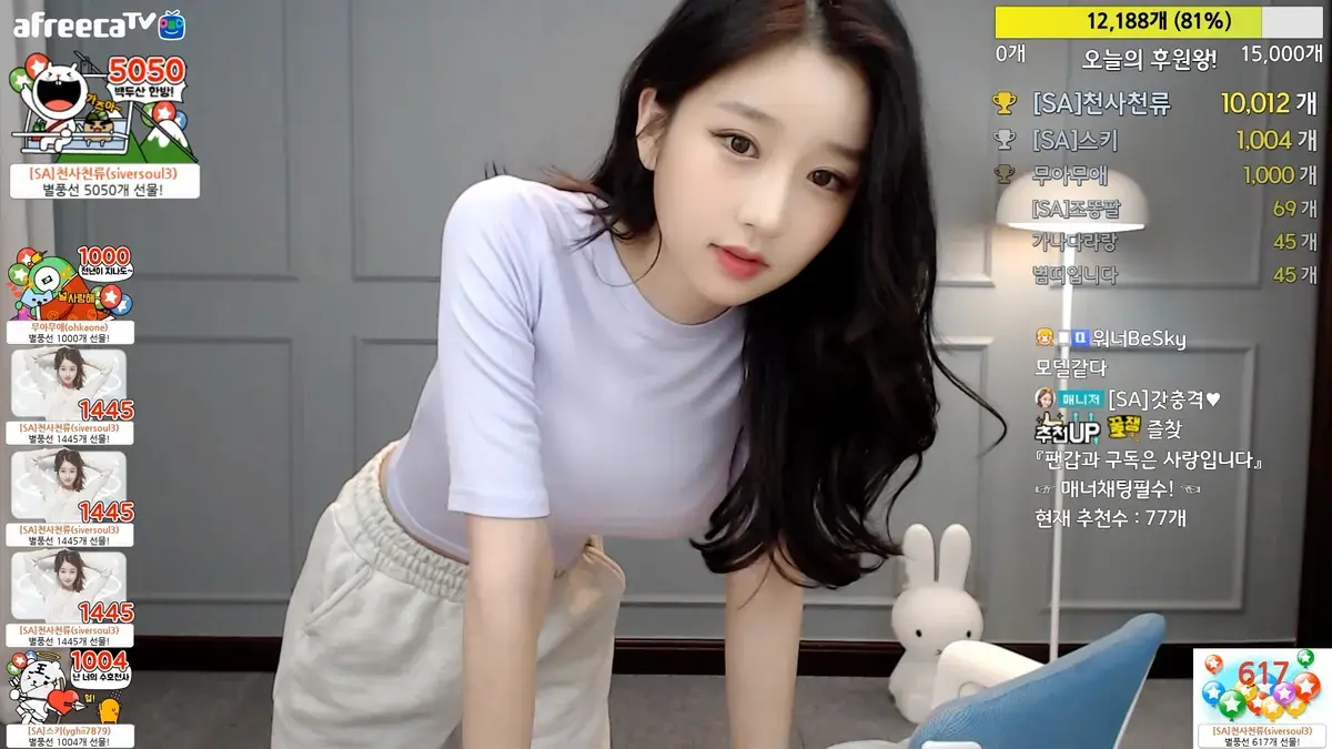 《onlyfans每日大赛》8月特辑聚焦徐雅，神级回马枪尽显风采，徐雅巅峰集锦HD高清在线看-无广告干扰