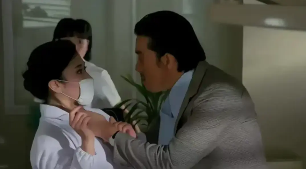 《姐妹牙医肉奴隶》1986日活粉红电影，赤坂丽主演，姐妹智斗亡命徒，4K无删减蓝光版，星辰影院免费在线观看