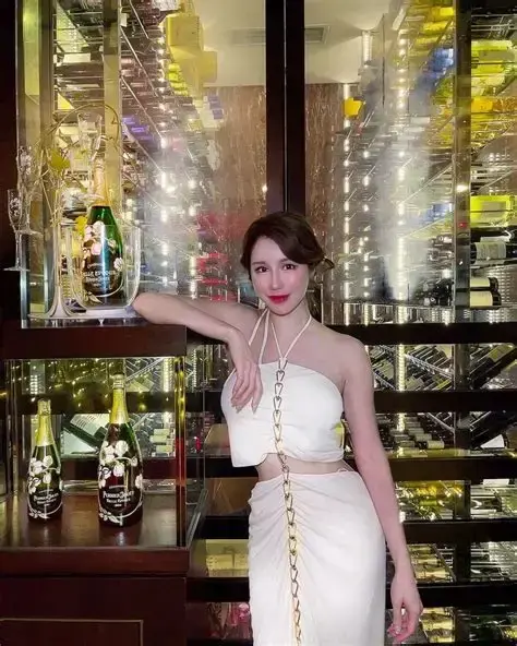 《辛尤里》全系列无删减资源 - 辛尤里作品合集在线观看 - 《辛尤里》三部曲及Y期事件完整呈现