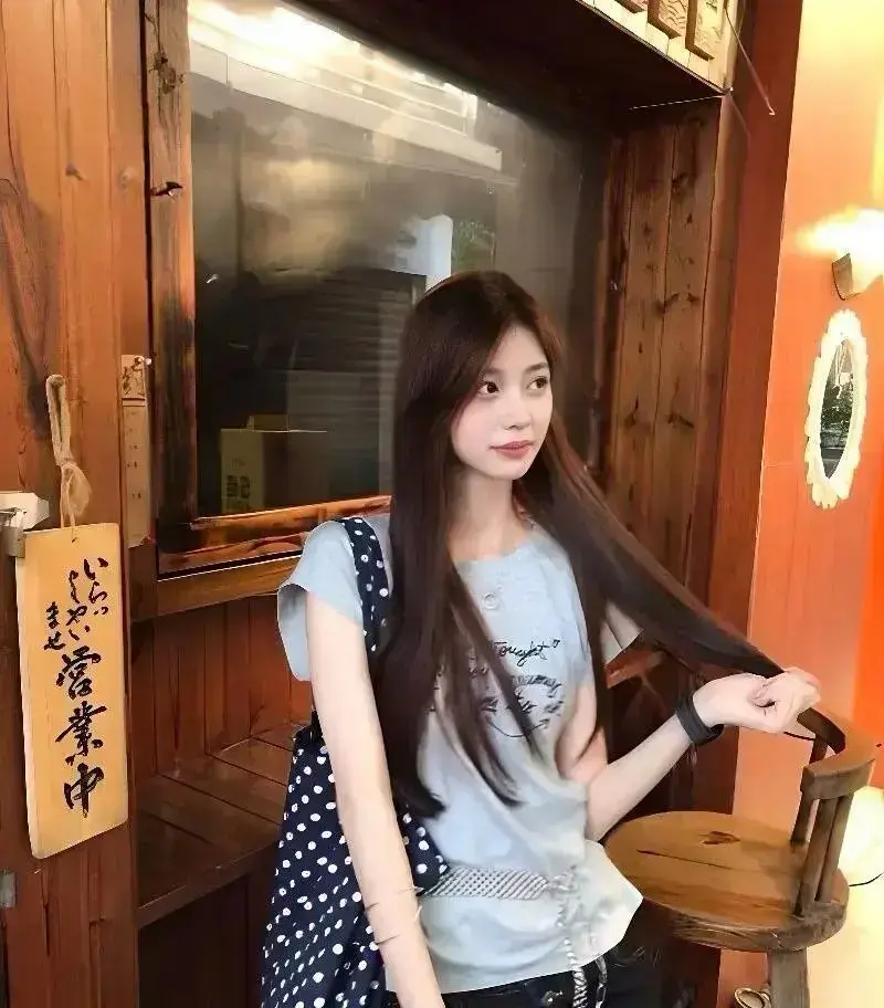 免费看《戴馨菲和榜一大哥事件》直播回放，1080P超高清播放，流畅不卡顿，戴馨菲和榜一大哥事件全知晓！