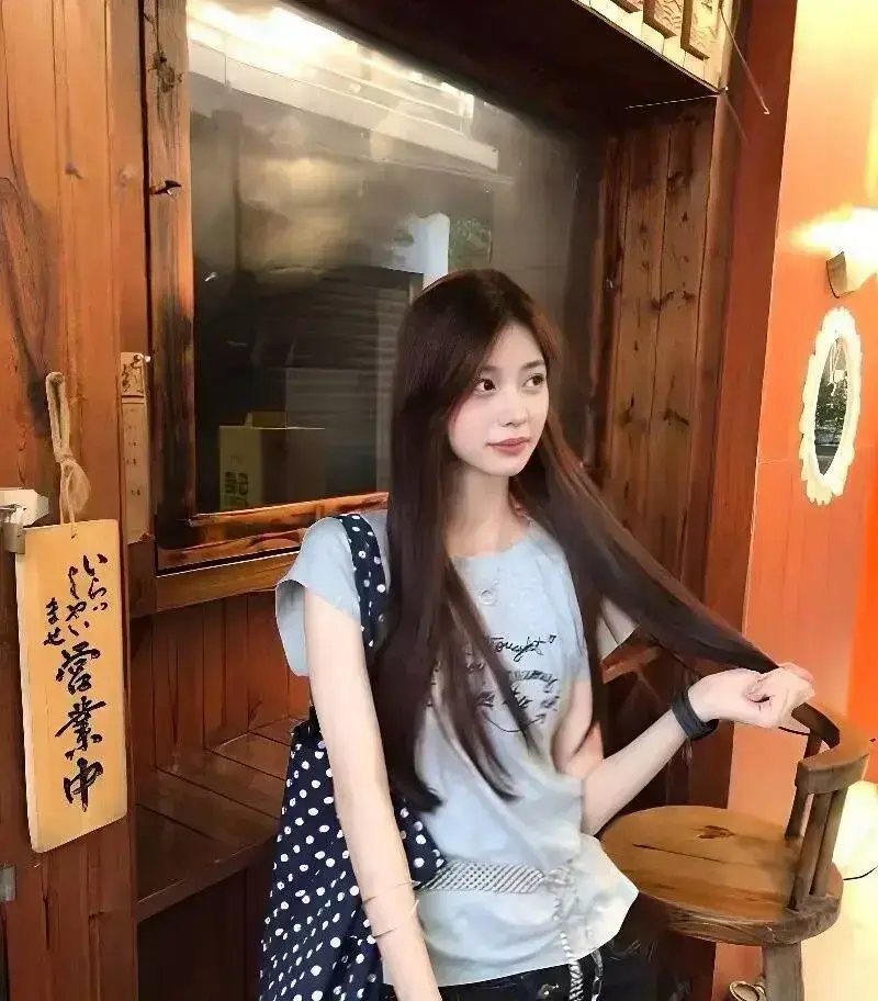 《戴馨菲榜一大哥事件》直播回放HD高清画质流畅看-《戴馨菲榜一大哥事件》网盘资源免费获取-夸克阿里云网盘可用