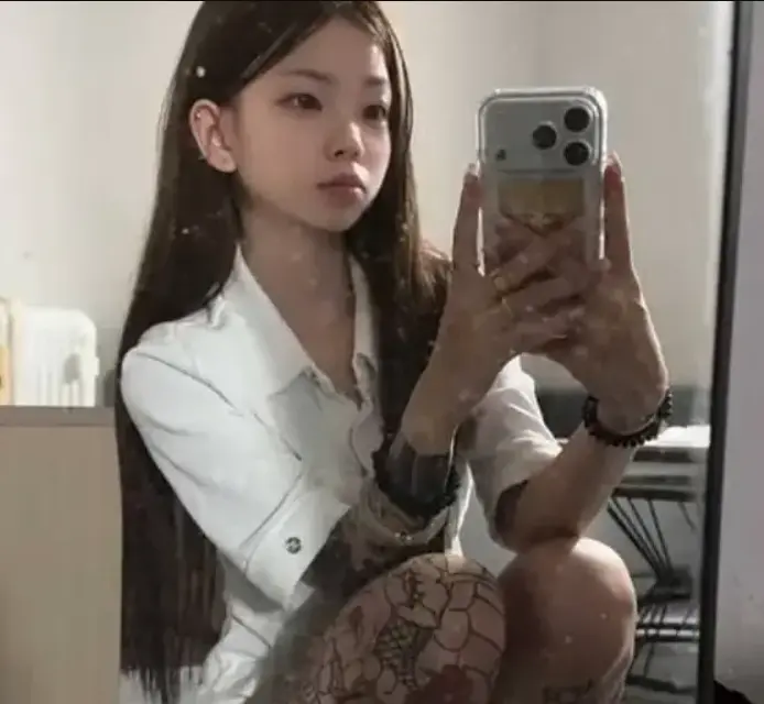 精神小妹带火李知恩底牌事件- 抖音快手热门封神15秒视频解析- 全集无广告免费在线观看完整版