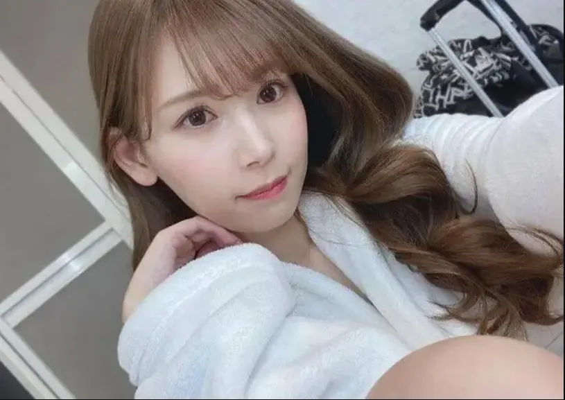 《明里紬》双王牌IPX和SHKD番号典藏_《明里紬》演技与颜值完美呈现_1080P高清资源流畅播放_星辰影院热推