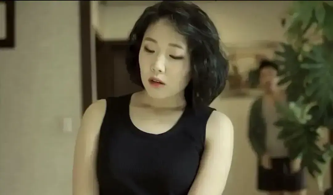 韩国电影《迷人的保姆》剧情片蓝光全集在线播放，高清完整版无广告畅看-星辰影院_《迷人的保姆》超清资源等你