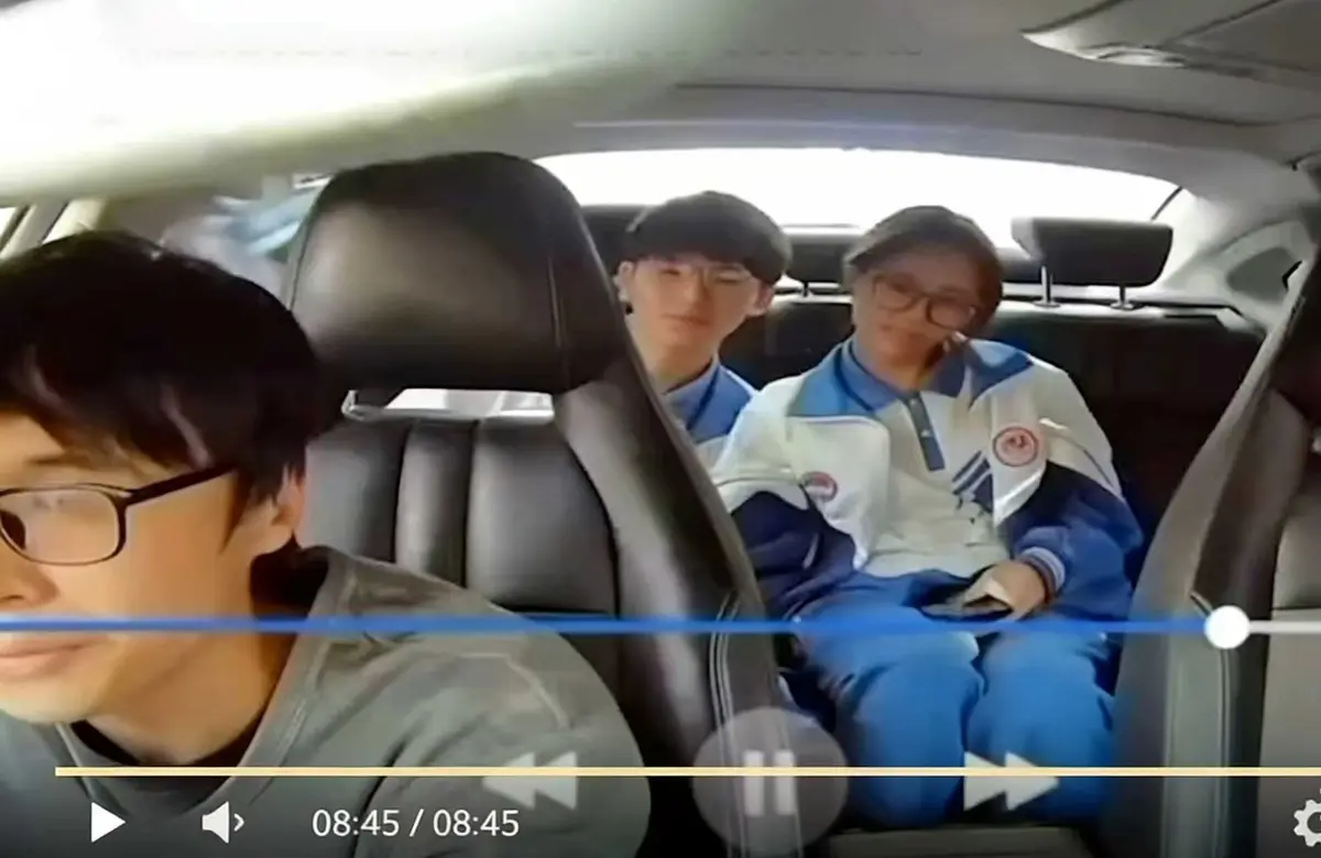 《高州四中学生》出租车超清视频1080P无广告在线观看完整版 - 高州四中学生情侣8分45秒视频高清免费看百度迅雷夸克资源分享