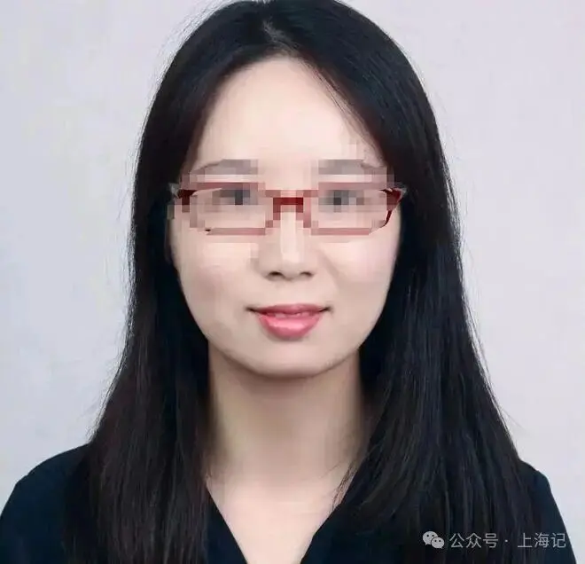 逆天！武汉大学女教授被举报86.页PPT（附完整版ppt）-全网炸裂首发武汉某985高校顶级师生畸恋十年深扒，付磊曾梦琪86.页ppt