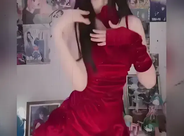 《糖心vloG》白桃少女携9.1限定糖LOGO上线-4K臻彩画质拉满甜妹氛围感-免费在线观看-糖心官方免流量通道直达