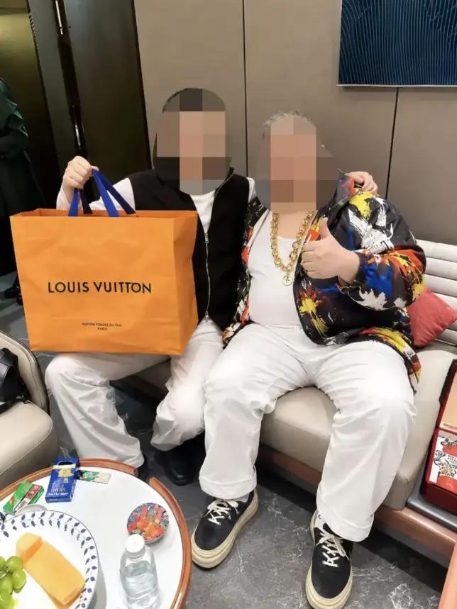 《沈阳老佛佛叔儿子翻车事件》完整来龙去脉解析- 4K修复版免费观看- 星辰影院高清片源- 夸克网盘下载链接