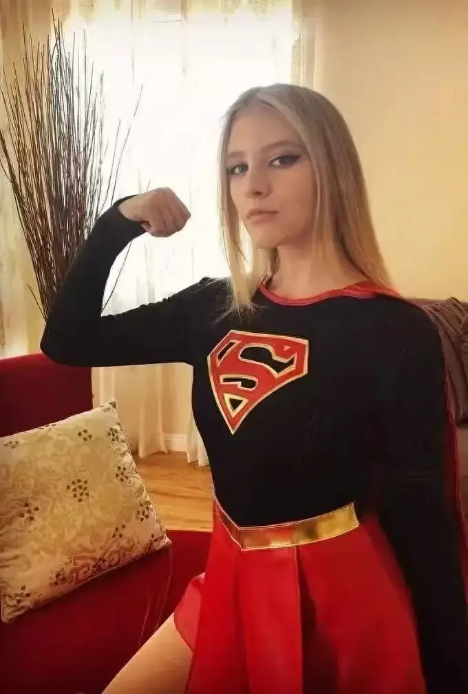 《Supergirl Therapy》法国电影HD中字无删减好多星系列-麦乐迪马克斯高清完整版免费在线看-原来光真的会记事儿，而她就是那个能读懂这些故事的人！