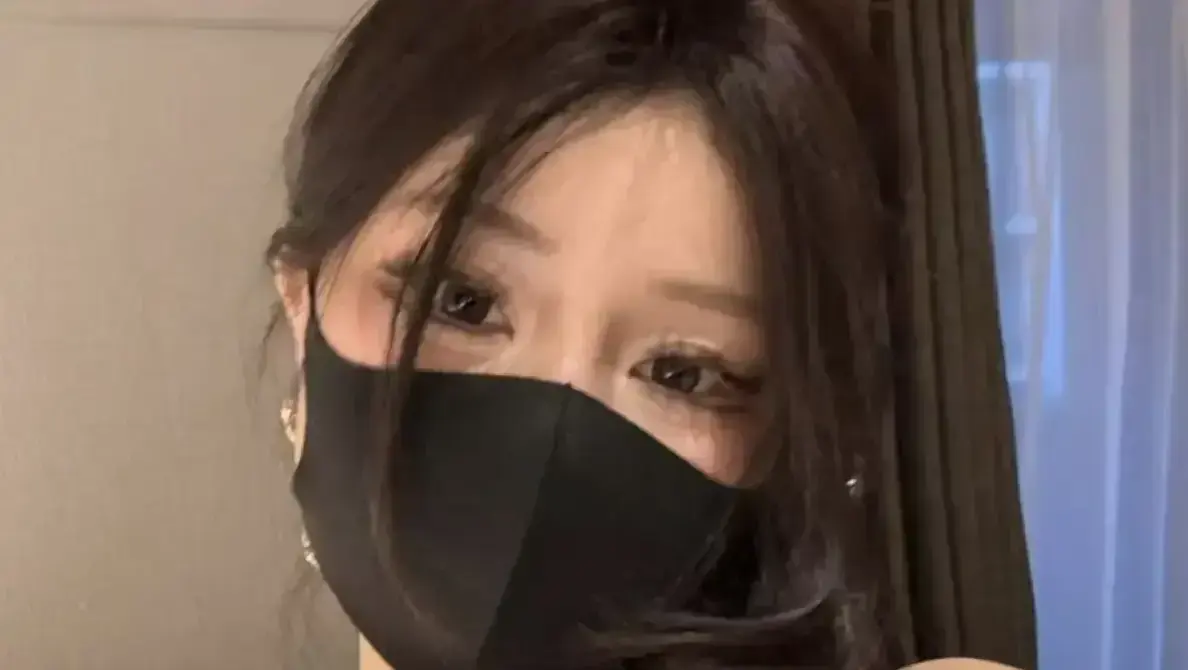 《OnlyFans每日大赛徐雅》中文字幕完整版 - 以多维度视角展现网络才艺多元形态，中文配音生动呈现特质，无广告干扰畅享内容