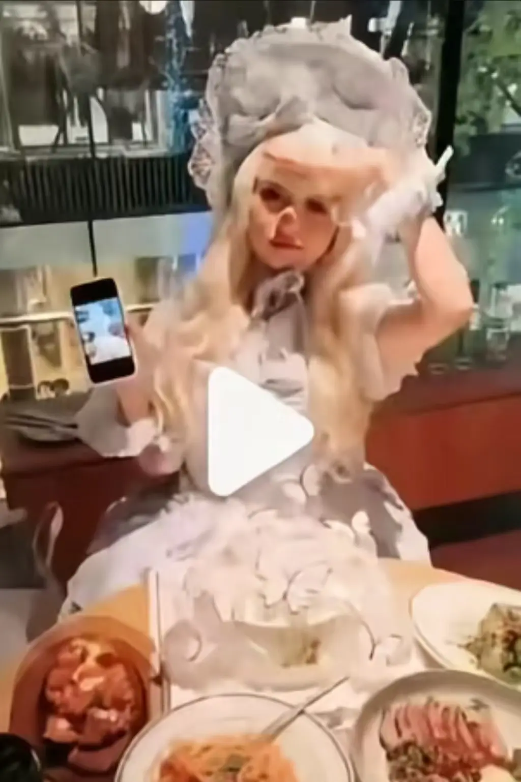 《洛丽塔餐厅事件》完整免费版在线播放- 电影天堂高清资源分享- 洛丽塔餐厅事件全集免费下载- 人人影视专属片库上线