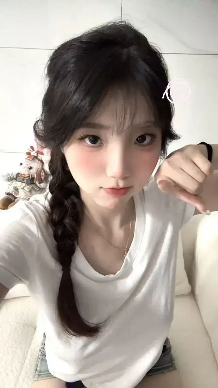 《女神Sunny77》-蓝光画质畅看全系列_免费播放无广告_女神Sunny77电梯战神与塌房事件全知晓