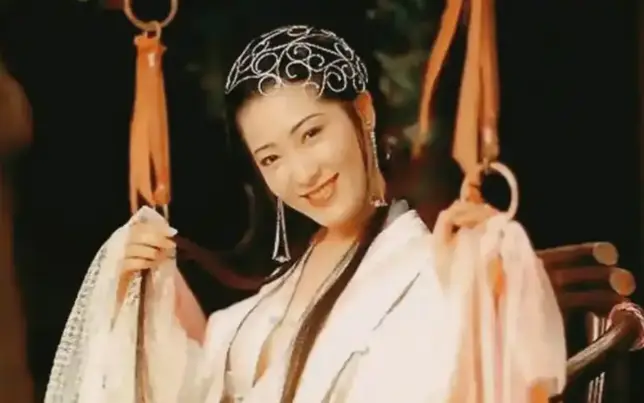 免费看《新金瓶梅》未删减版电影，高清画质呈现女和尚精彩片段，新金瓶梅全片无卡顿，蜜桃影院等你！