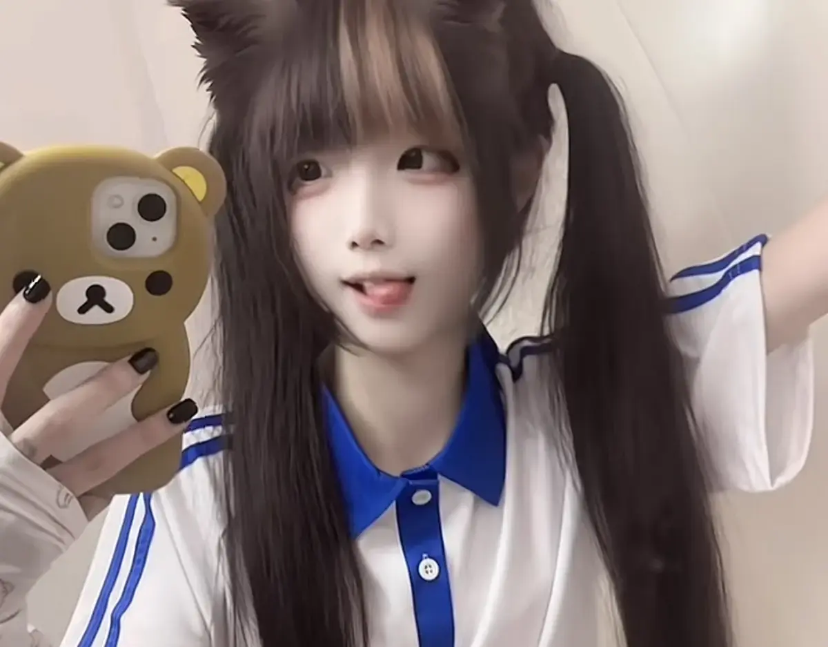 免费观看《小鱼大王》全集视频，高清画质流畅播放，《小鱼大王》事件原视频完整呈现！