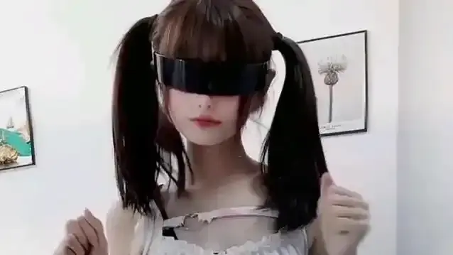 全网首播《糖心vlog少女》MV，高清HD免费在线观看，全集无广告，纯净极速播放，不卡顿资源轻松存_星辰影院