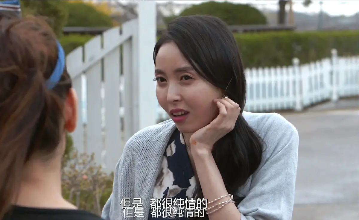 《美丽的妈妈》蓝光原盘1080P无广告在线观看-2026韩国伦理电影《美丽的妈妈》，当欲望遭遇孤独，一场伦理纠葛就此展开！
