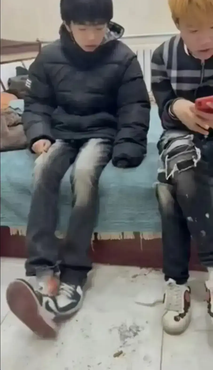 【全揭秘】《轻奢小子&轻奢男孩事件全过程》：未删减蓝光视频免费在线看 - 【清晰呈现】轻奢小子、轻奢男孩事件完整经过，无广告纯净播放