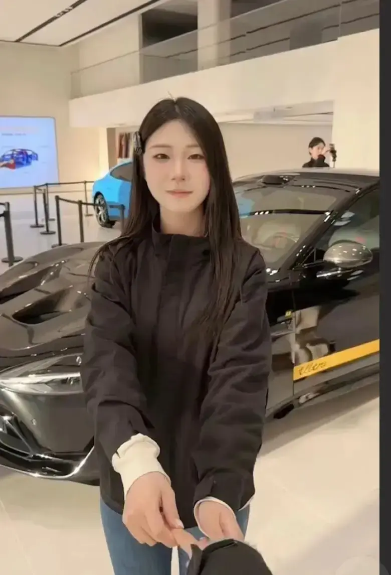 《陈嘉奕》揭秘小米汽车销冠实战技巧_带你掌握陈嘉奕临场应变能力_《陈嘉奕》销冠独家秘笈免费在线观看
