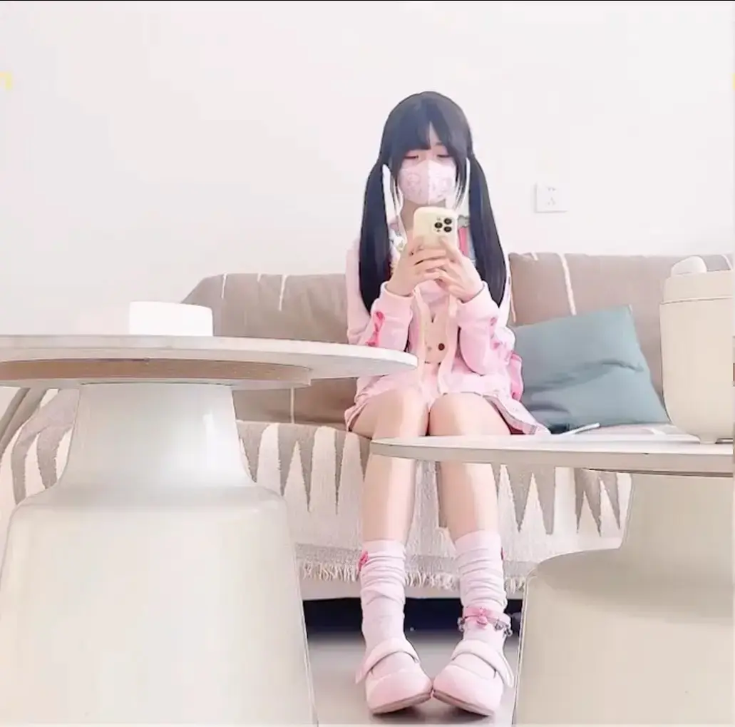 《糖心Vlog白虎喵》相关资源图片