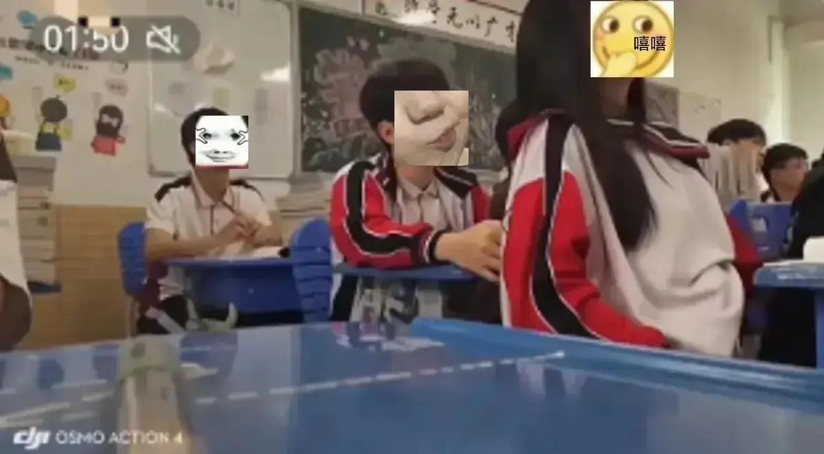 蓝光画质《校园前后桌一男一女互动视频》，无码无广告，校园前后桌一男一女精彩互动，免费在线看高清完整版！